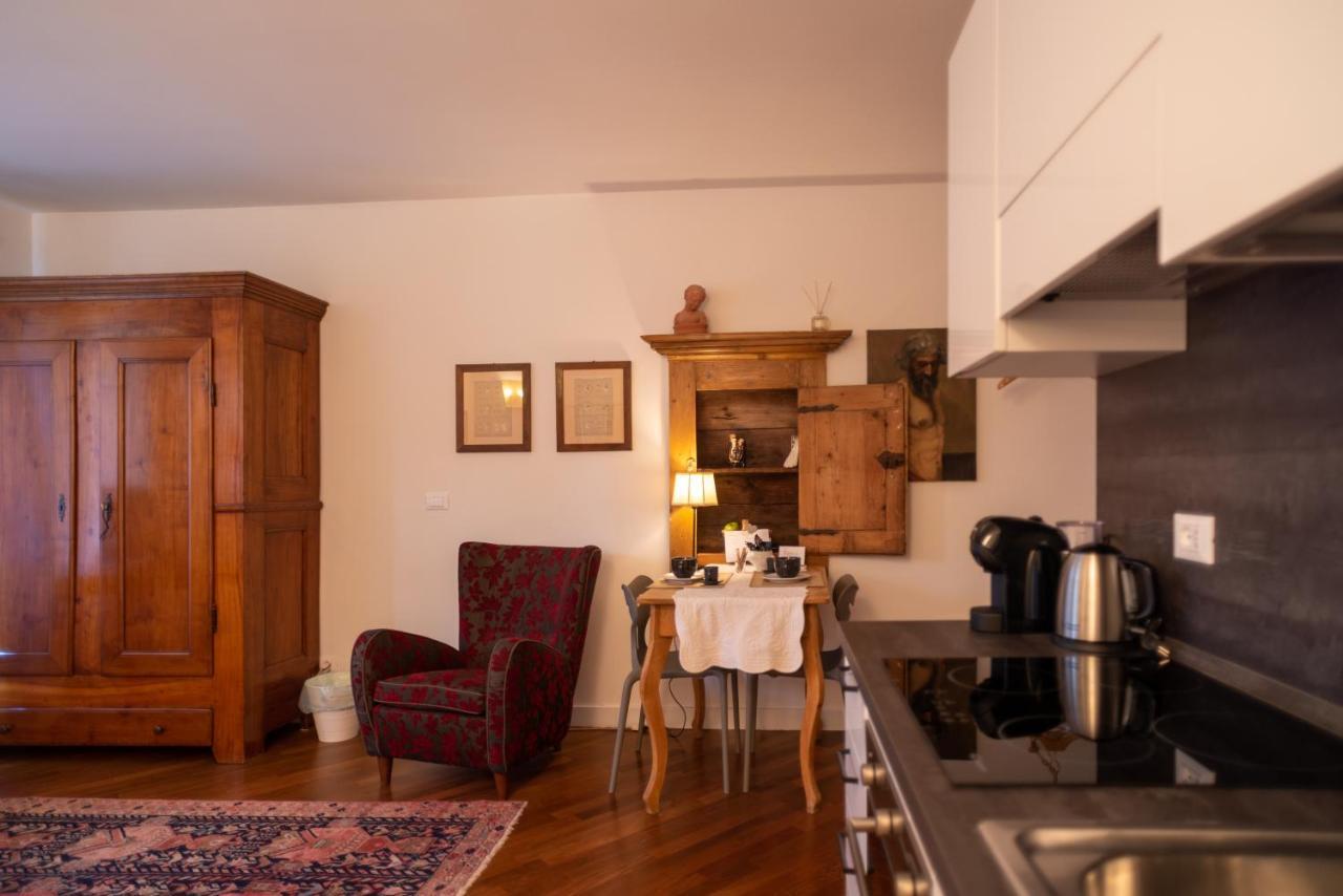 S. Trinita 18, Suites & Rooms Τρέντο Εξωτερικό φωτογραφία